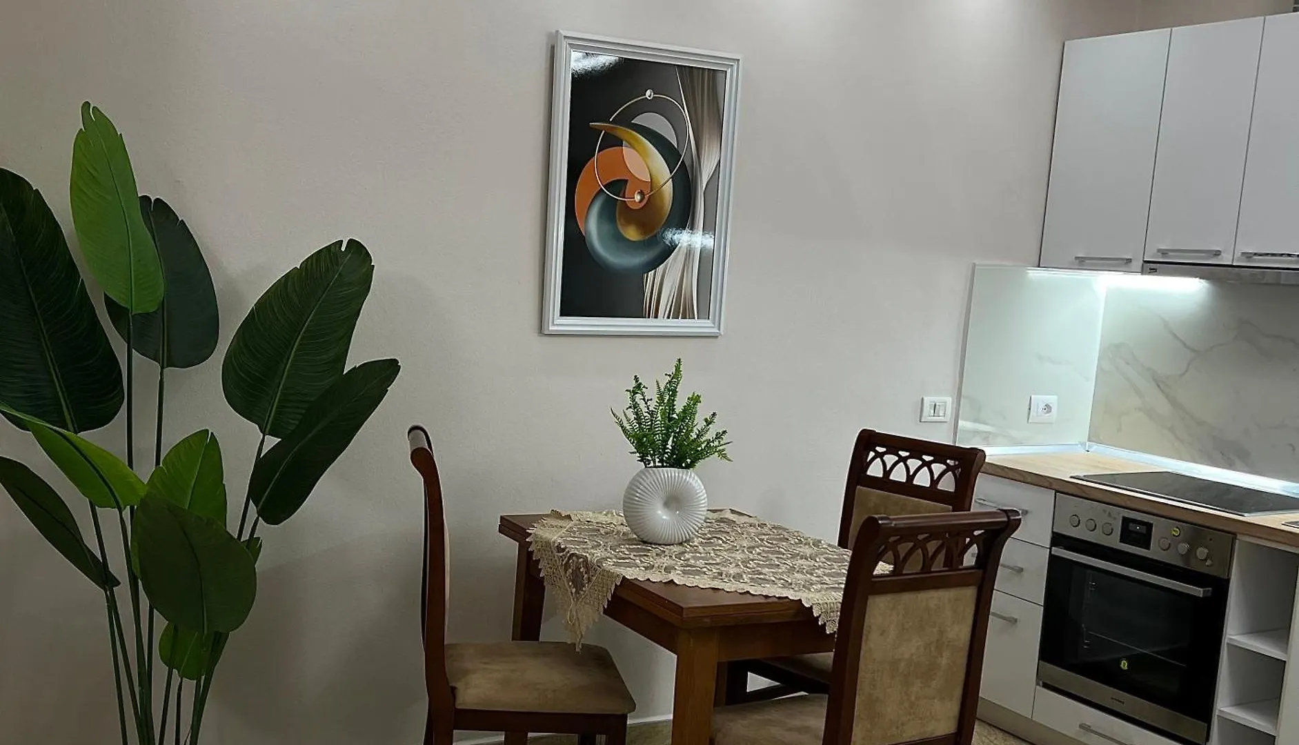Art Apartment Tirana 0*,  Albania